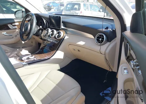 2016 Mercedes-Benz Glc 300 из США, поврежденный, VIN WDC0G4JB0GF074894